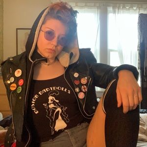 Meet your Posher, Julia